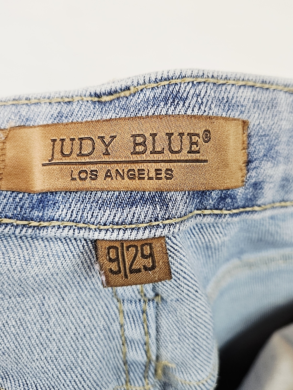 Judy Blue High Waist Side Panel Barrel Leg Jean size 29 - Picture 14 of 16